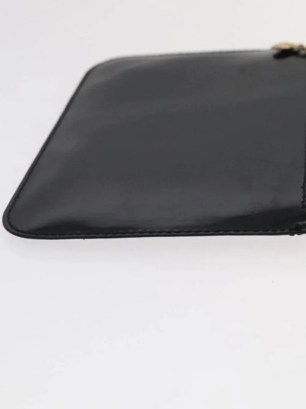 Gucci brand	gucci color	black